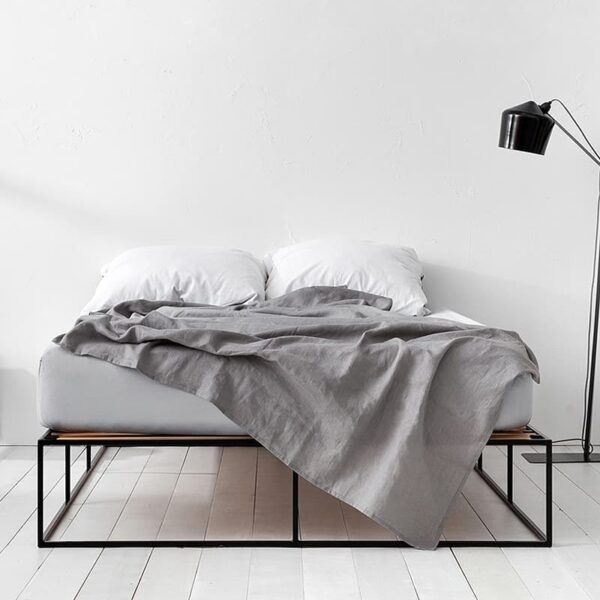 Кровать-платформа металлическая «Минимализм»