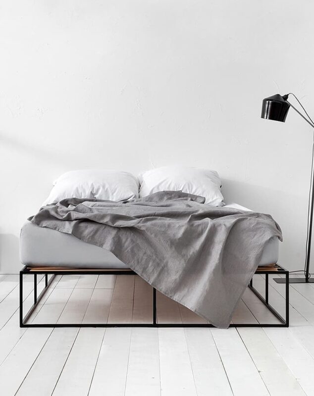 Кровать-платформа металлическая «Минимализм»