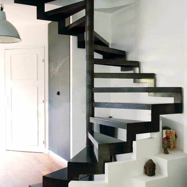 Лестница винтовая металлическая «Элика»