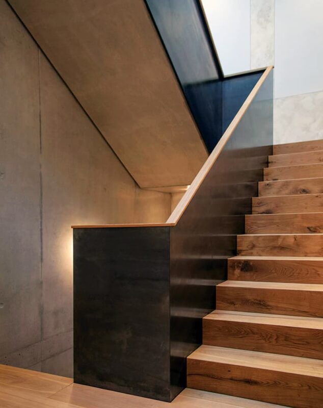 Перила из листа металла «Ференц»