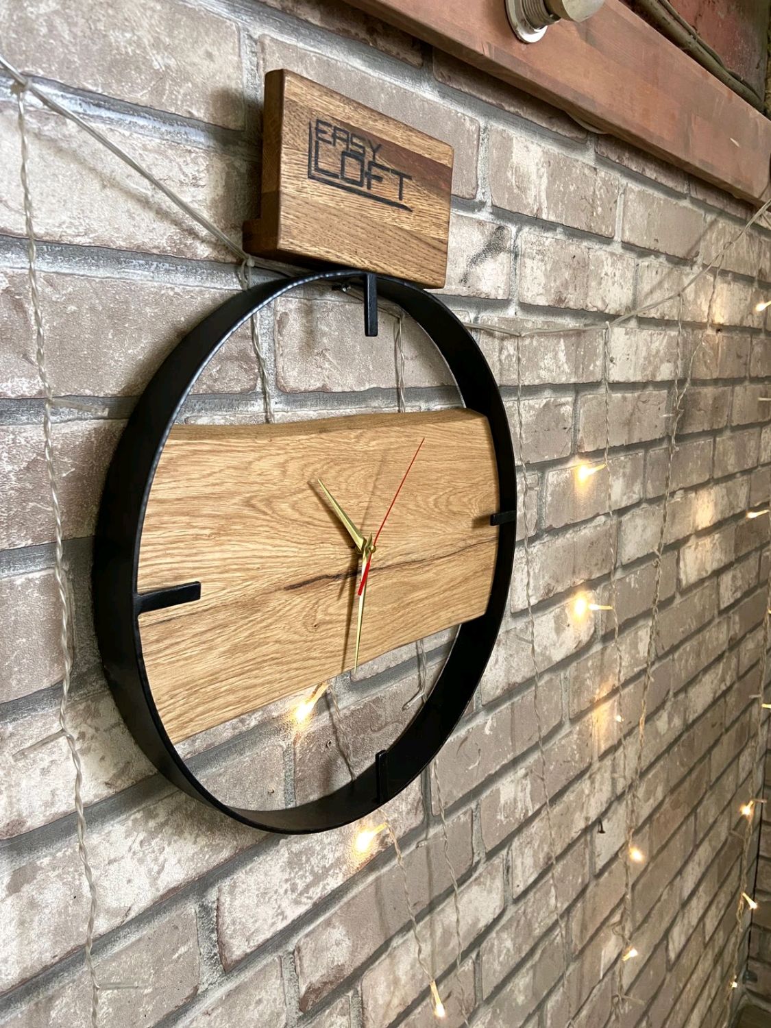 Часы настенные в стиле Лофт из массива дуба Ч-007