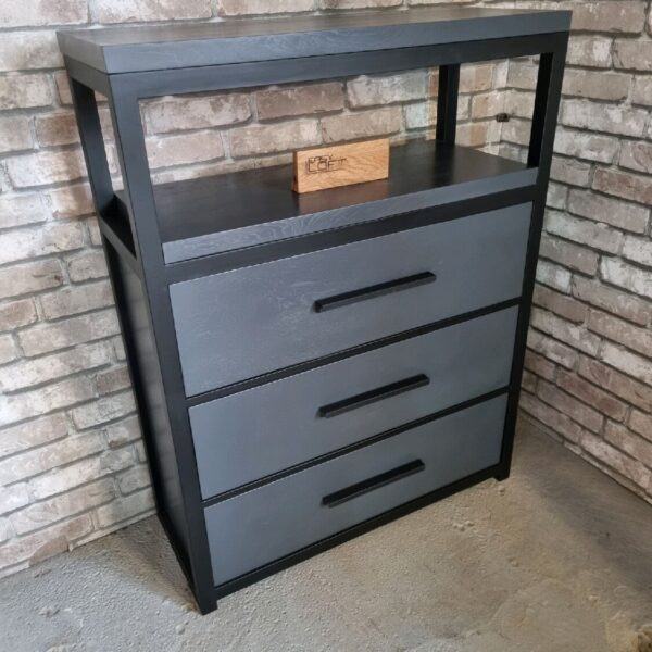 Комод в стиле Лофт из массива дуба К-028