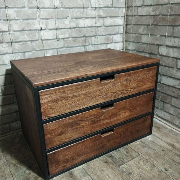 Комод в стиле Лофт из массива дуба К-051