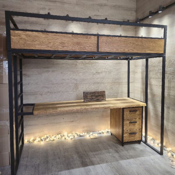 Кровать-чердак в стиле Лофт из массива дуба В-013