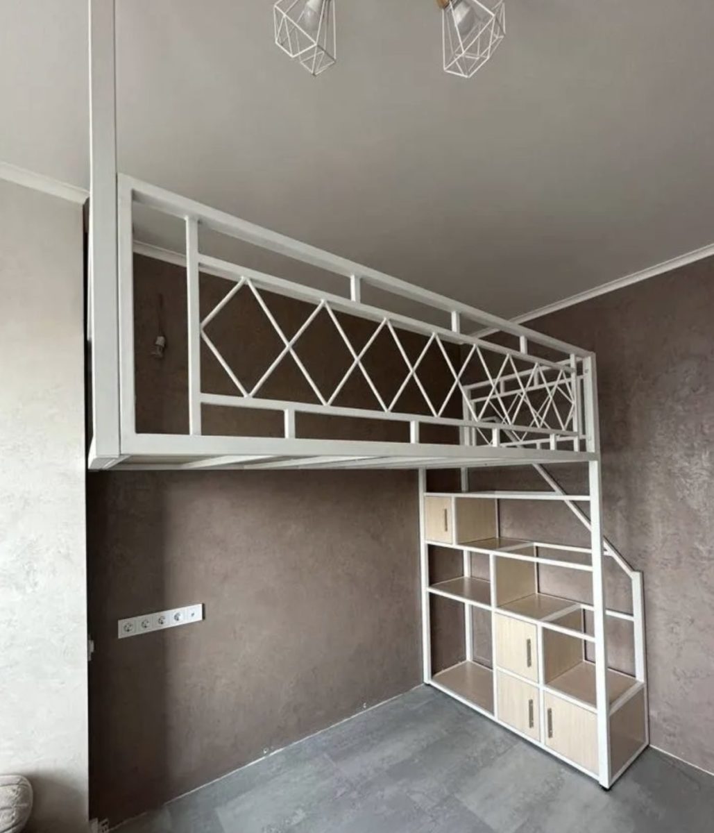 Кровать-чердак взрослым №123