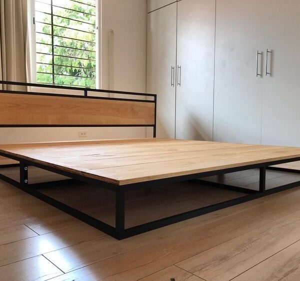 Кровать из металла №66