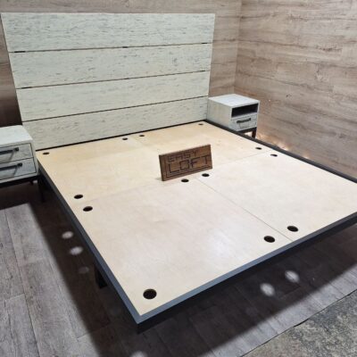 Кровать в стиле Лофт из массива дуба В-012