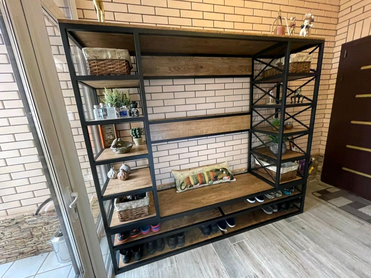 Прихожая в стиле Лофт из массива дуба П-019