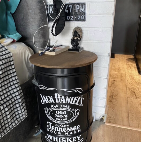 Прикроватная тумба из бочки №78