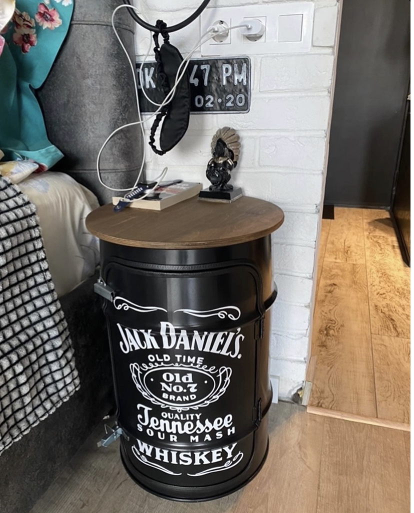 Прикроватная тумба из бочки №78