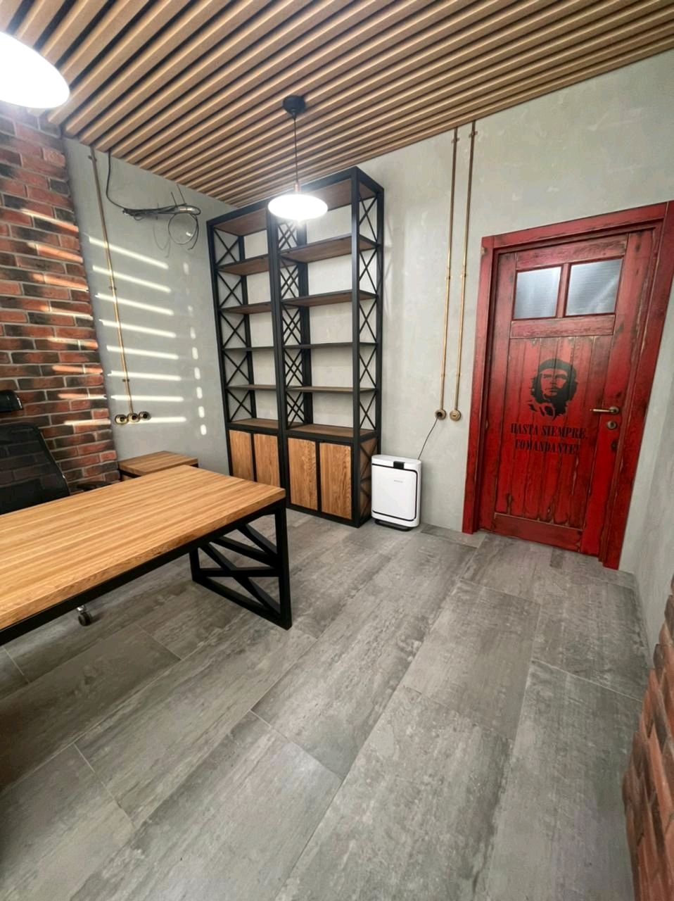 Стеллаж в стиле Лофт из массива дуба Л-047