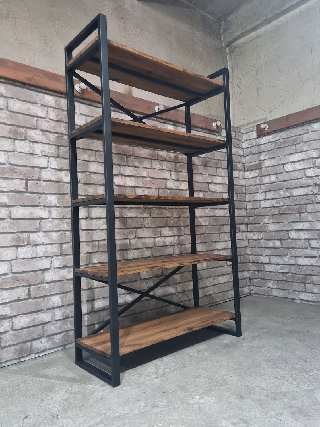 Стеллаж в стиле Лофт из массива дуба Л-049