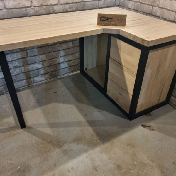 Стол компьютерный угловой в стиле Лофт из массива дуба С-236