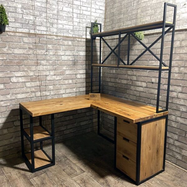 Стол компьютерный угловой в стиле Лофт из массива дуба С-375