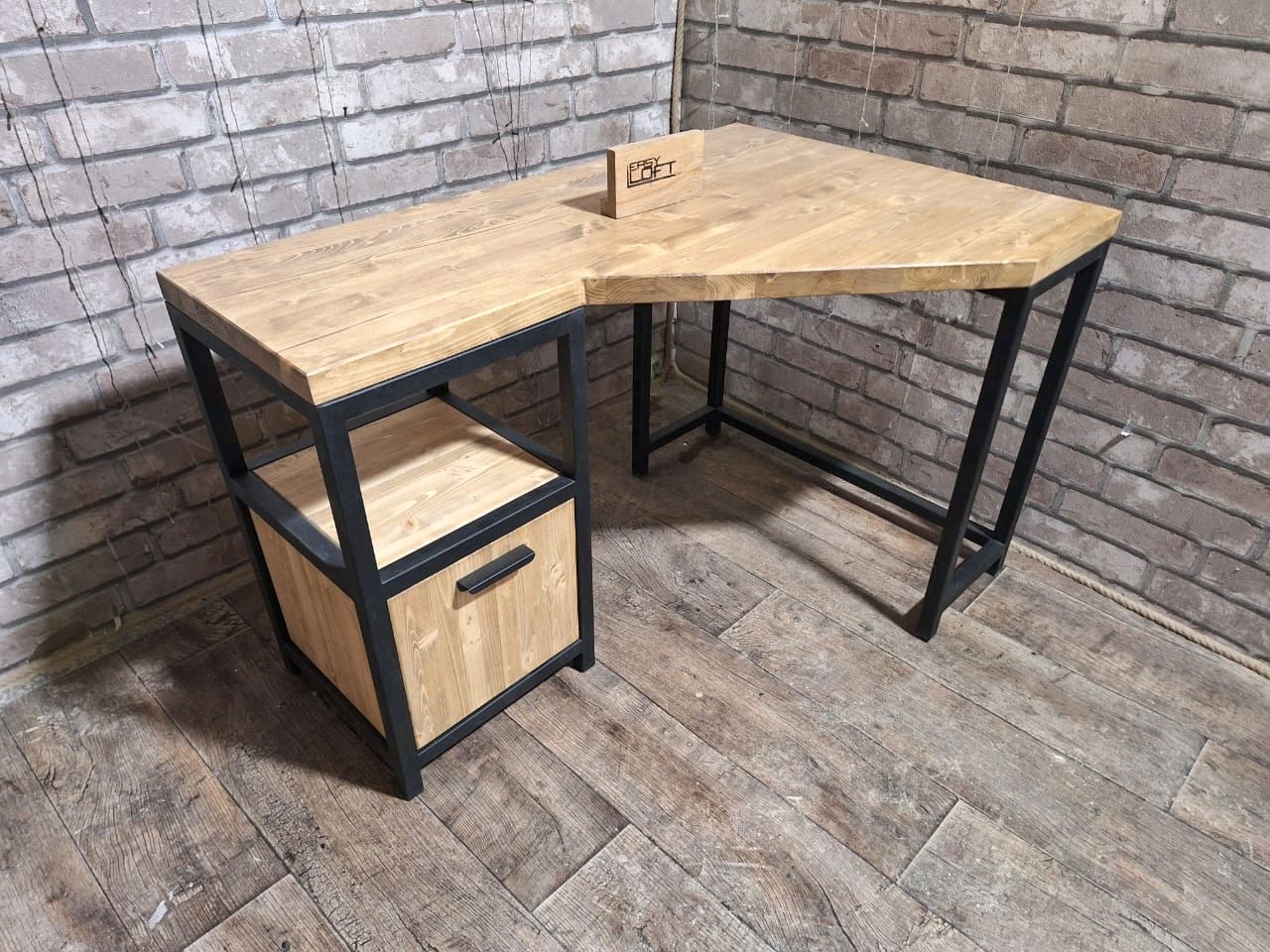 Стол компьютерный угловой в стиле Лофт С-386