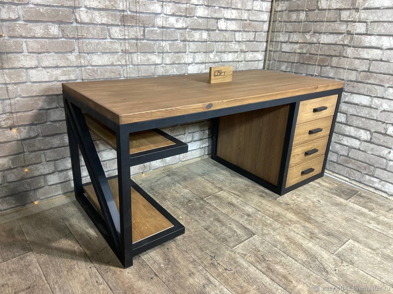 Стол компьютерный в стиле Лофт из массива дуба С-397