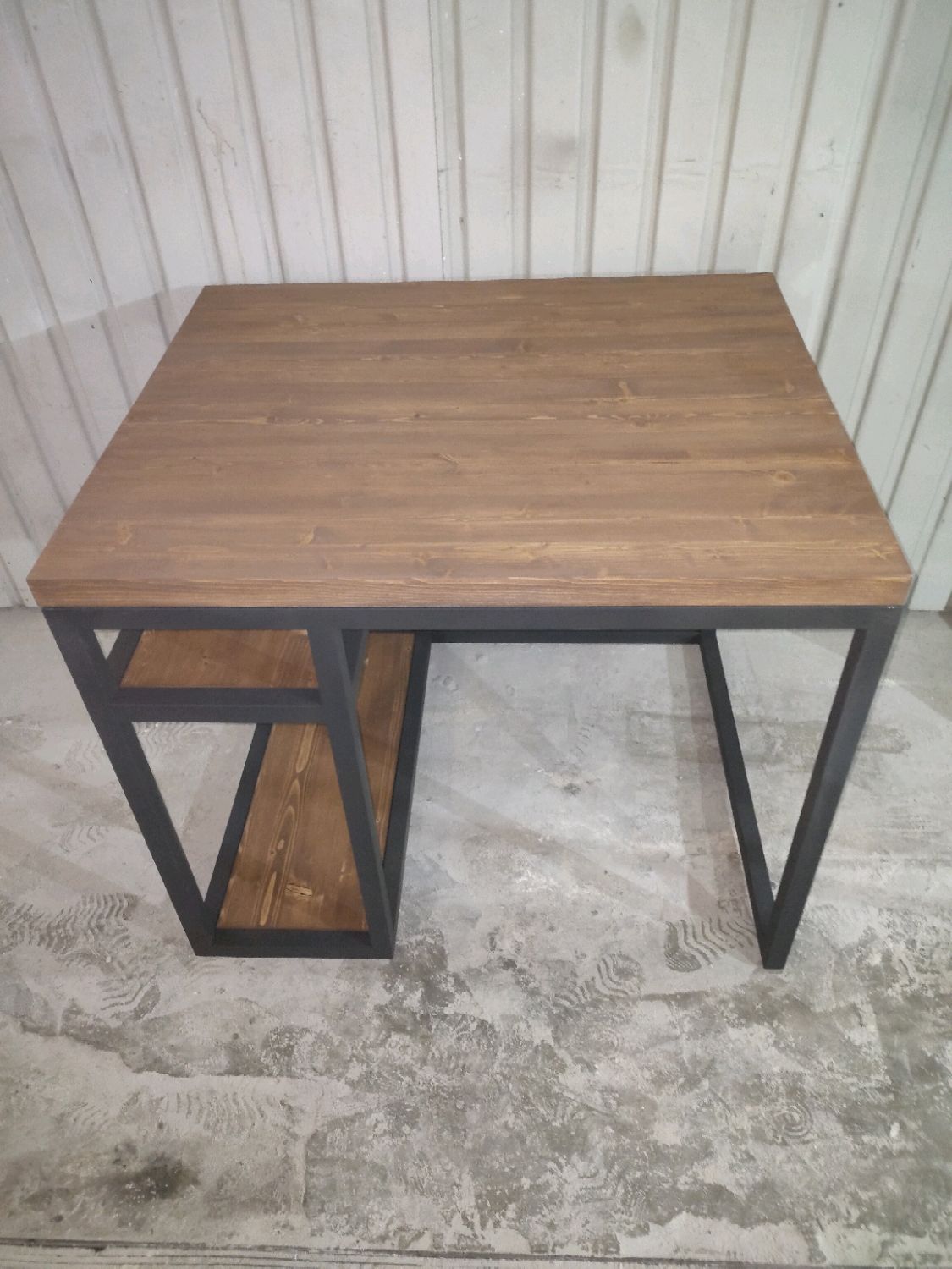 Стол компьютерный в стиле Лофт С-118