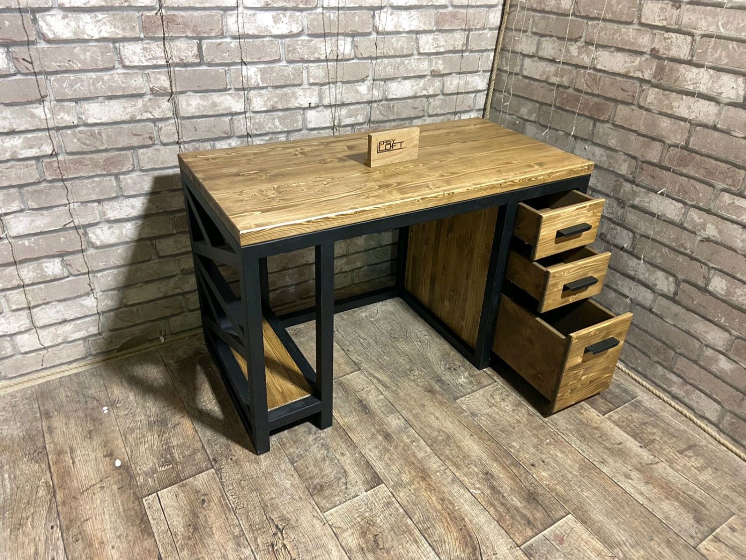 Стол компьютерный в стиле Лофт С-367