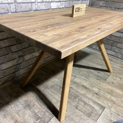 Стол обеденный в стиле Лофт из массива дуба С-369