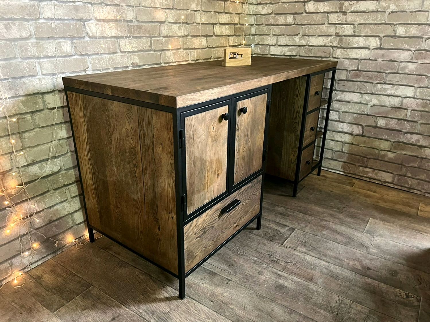 Стол письменный в стиле Лофт из массива дуба С-334