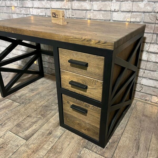 Стол письменный в стиле Лофт из массива дуба С-341