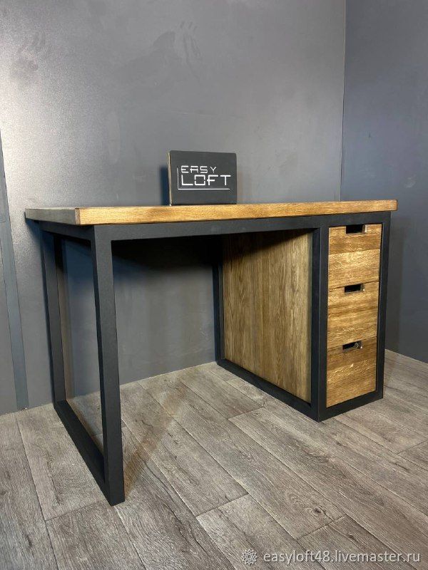 Стол письменный в стиле Лофт из массива дуба С-429