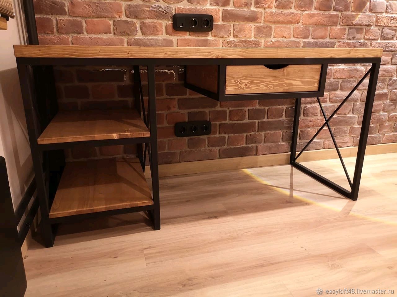 Стол письменный в стиле Лофт С-034