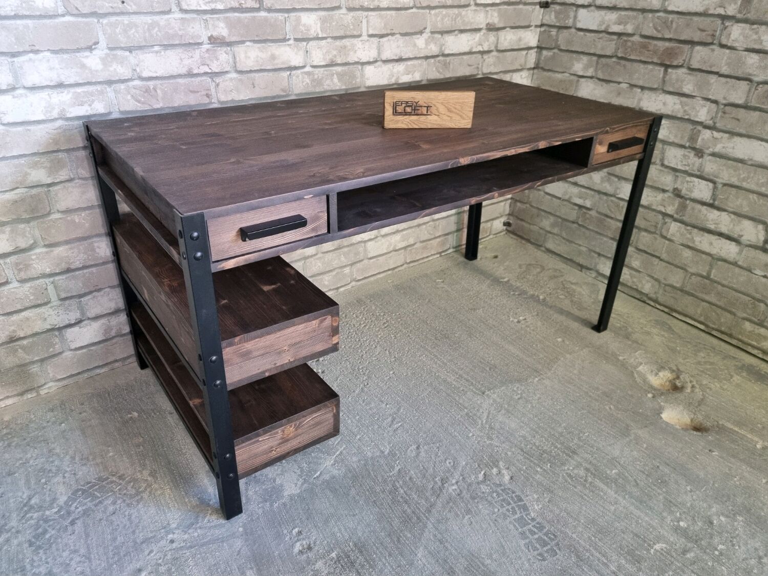 Стол письменный в стиле Лофт С-243