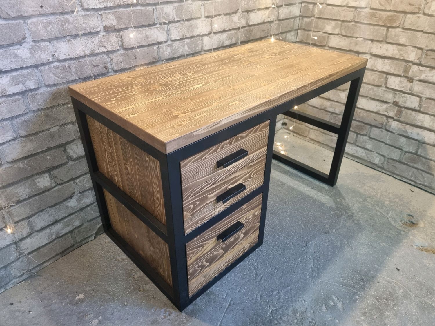 Стол письменный в стиле Лофт С-286