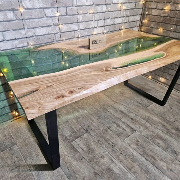 Стол Река с эпоксидной смолой в стиле Лофт С-636