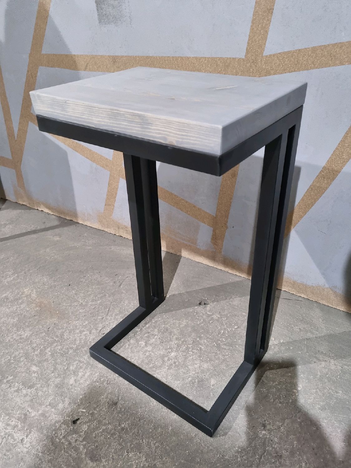 Стол журнальный в стиле Лофт С-187