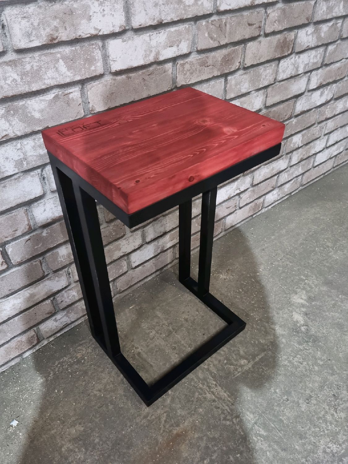 Стол журнальный в стиле Лофт С-197