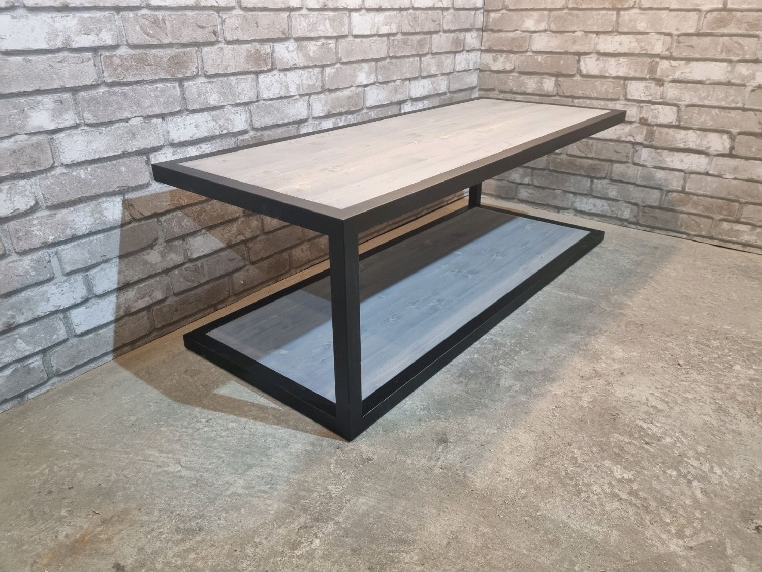 Стол журнальный в стиле Лофт С-210